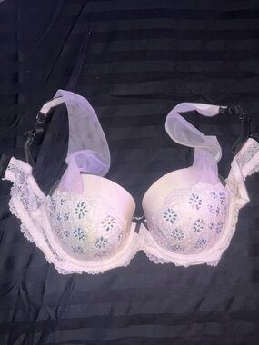 Victoria's Secret Lilac Embellished Lace Push-Up Bra